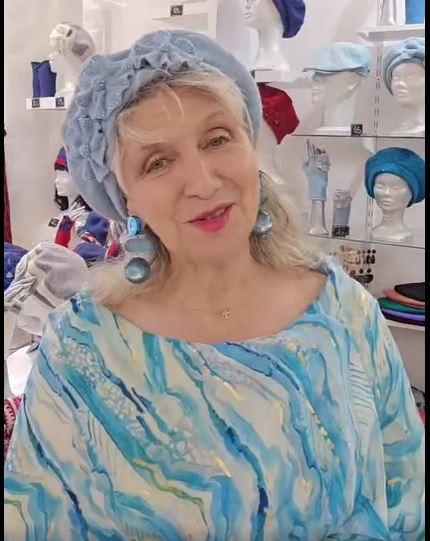 Mercredi 11 juin 2025. Lourdes (66), Petite visite surprise chez mon amie Rose-Marie Dumont à Lourdes, dans sa très belle boutique @princessedeFrance.creations. Je vous laisse découvrir la jolie petite vidéo!